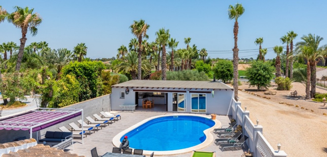 Herverkoop - Finca Country Property -
Catral