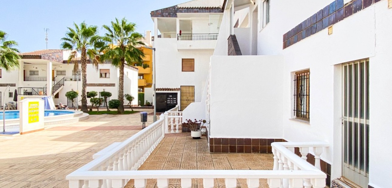 Vakantie verhuur - Appartement / flat -
Punta Prima - Cala Dorada
