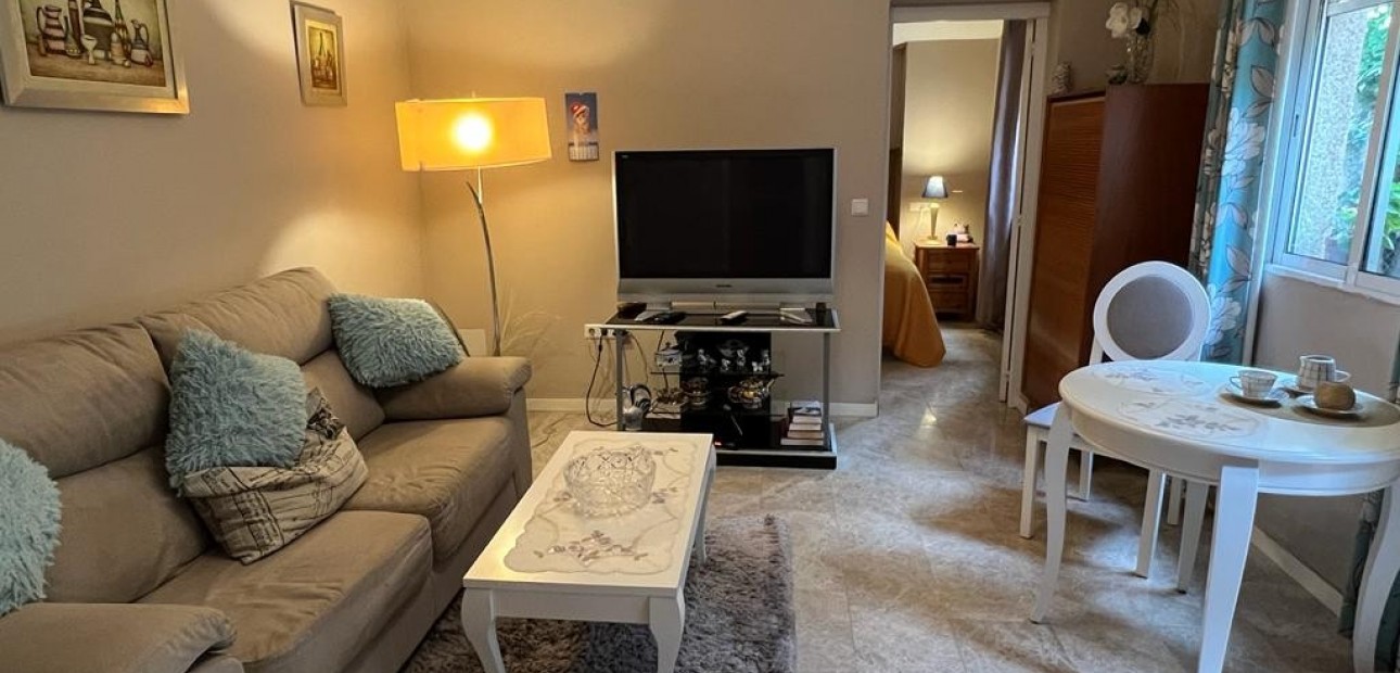 Sale - Villa -
Ciudad Quesada