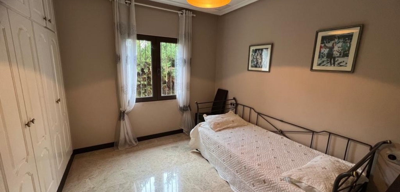 Sale - Villa -
Ciudad Quesada