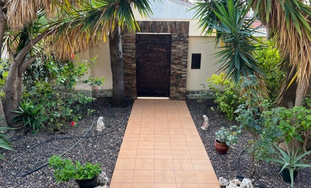 Sale - Villa -
Ciudad Quesada