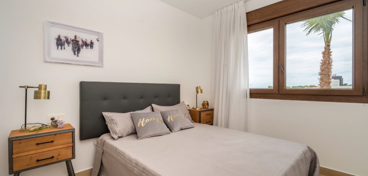 New Build - Apartment / flat -
Finestrat