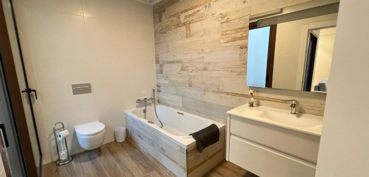 Sale - Villa -
Las Colinas - Las Colinas Golf