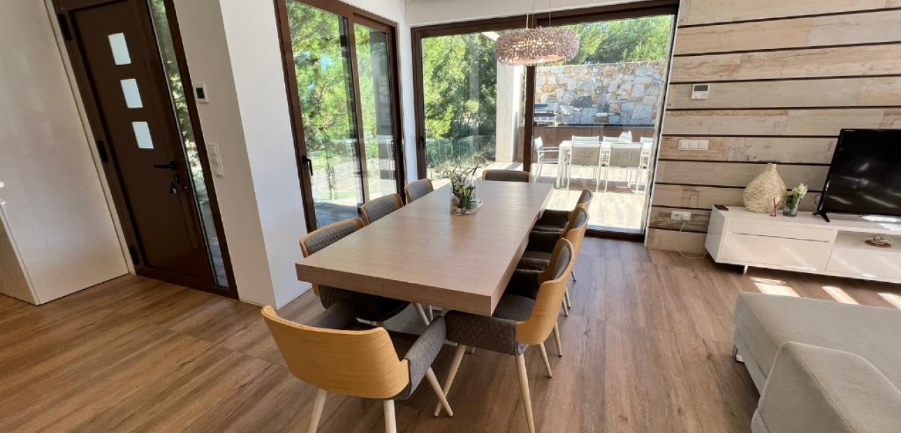 Sale - Villa -
Las Colinas - Las Colinas Golf