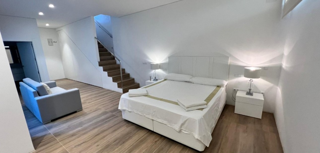 Sale - Villa -
Las Colinas - Las Colinas Golf