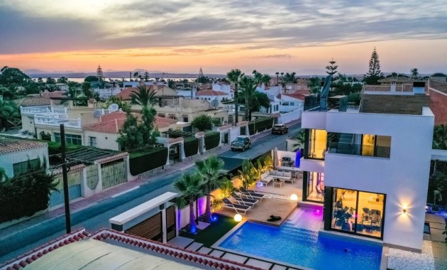 Nieuwbouw - Villa -
Torrevieja
