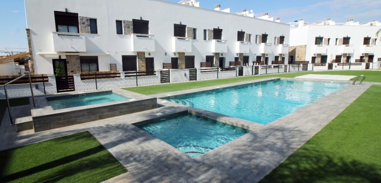 Nueva construcción  - Adosado -
Pilar de la Horadada