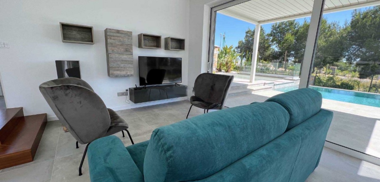 Sale - Villa -
Las Colinas - Las Colinas Golf