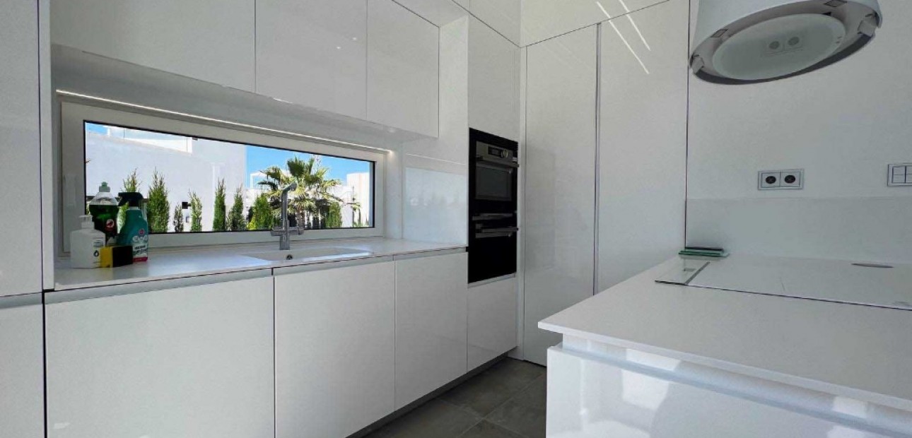 Sale - Villa -
Las Colinas - Las Colinas Golf