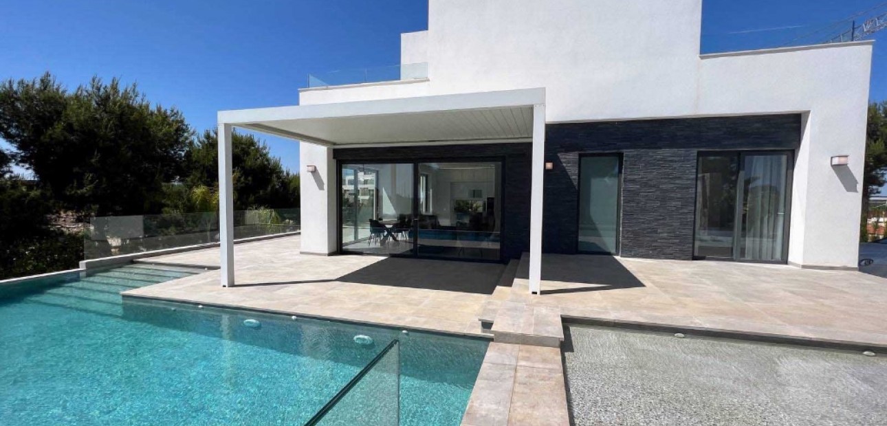 Sale - Villa -
Las Colinas - Las Colinas Golf