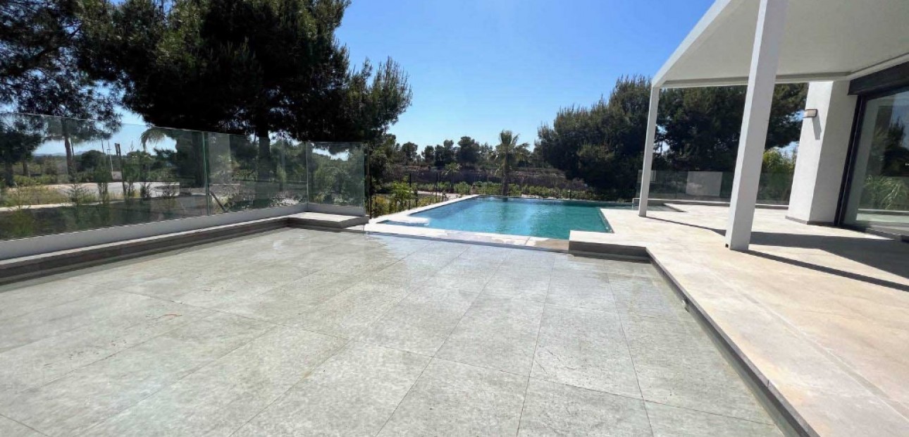 Sale - Villa -
Las Colinas - Las Colinas Golf