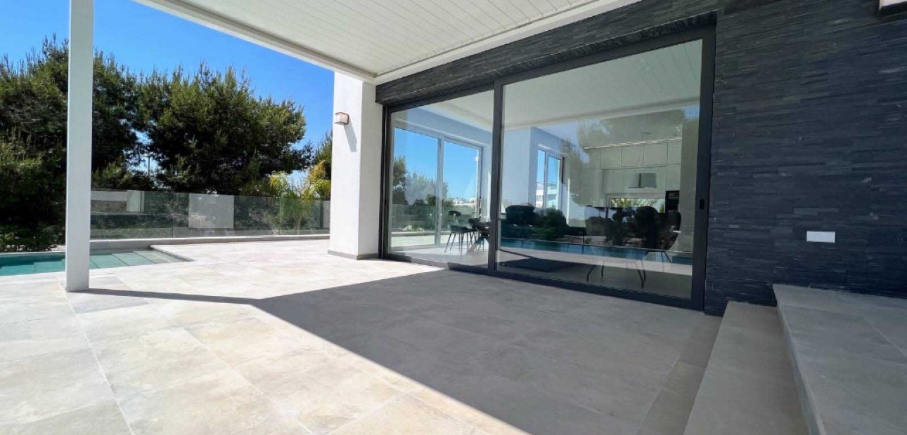 Sale - Villa -
Las Colinas - Las Colinas Golf