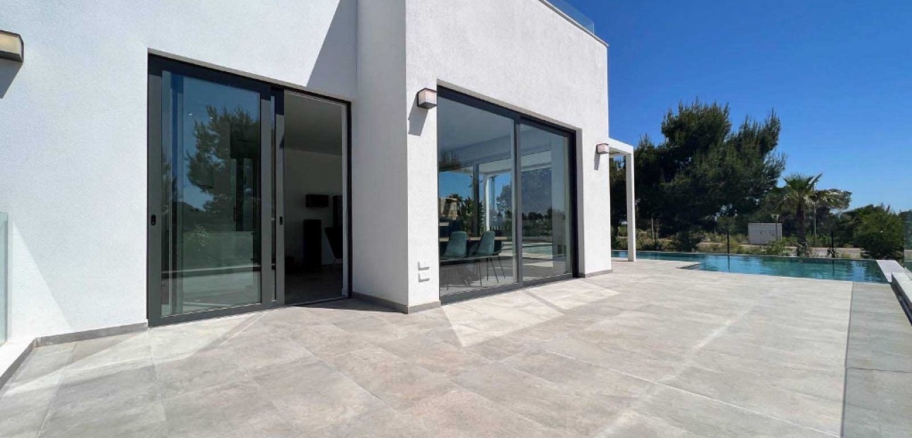 Sale - Villa -
Las Colinas - Las Colinas Golf