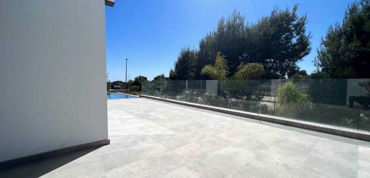 Sale - Villa -
Las Colinas - Las Colinas Golf