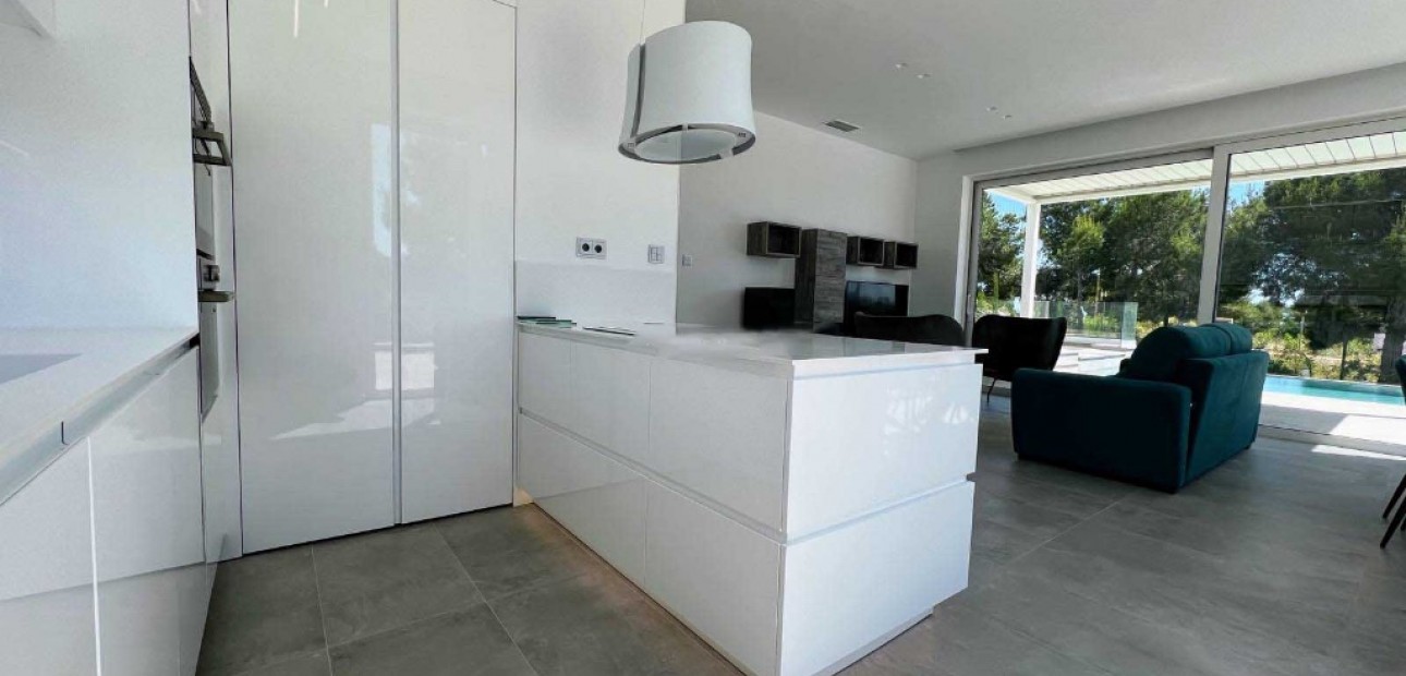 Sale - Villa -
Las Colinas - Las Colinas Golf