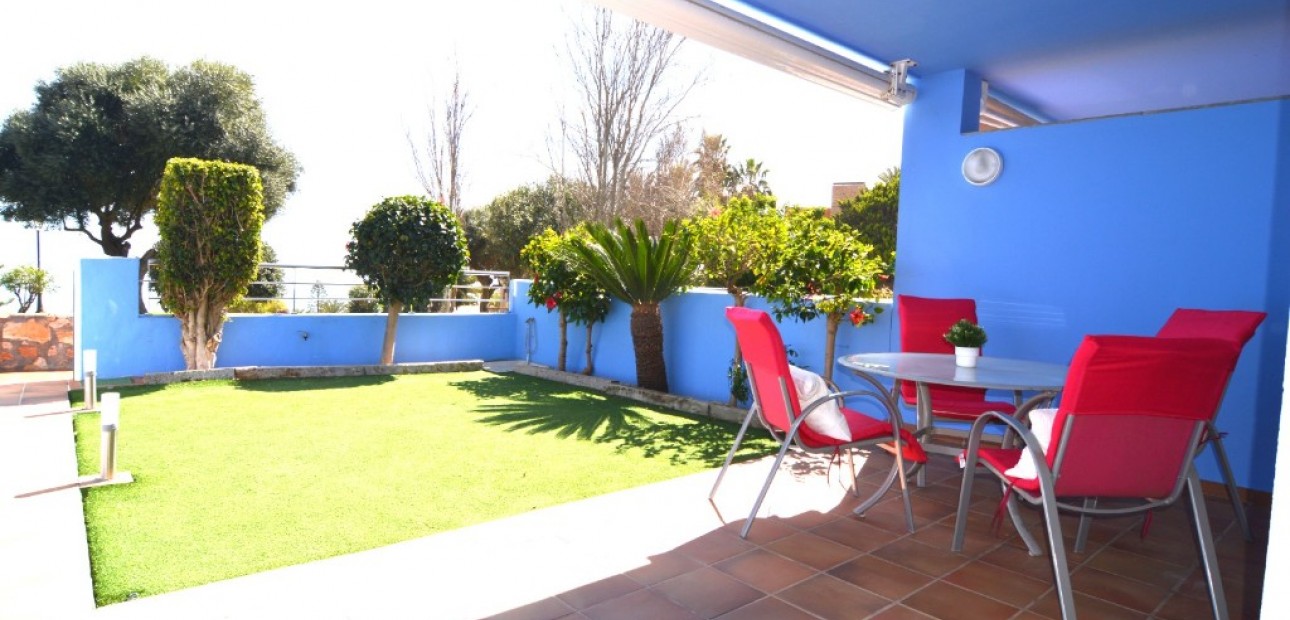 Venta - Apartamento / piso -
Dehesa de Campoamor