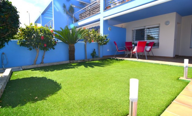 Venta - Apartamento / piso -
Dehesa de Campoamor
