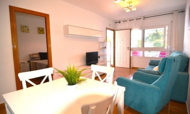 Venta - Apartamento / piso -
Dehesa de Campoamor