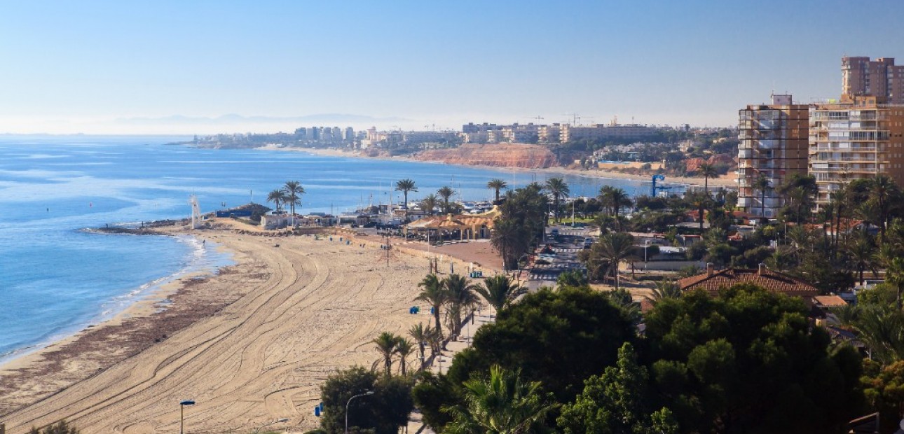 Venta - Apartamento / piso -
Dehesa de Campoamor