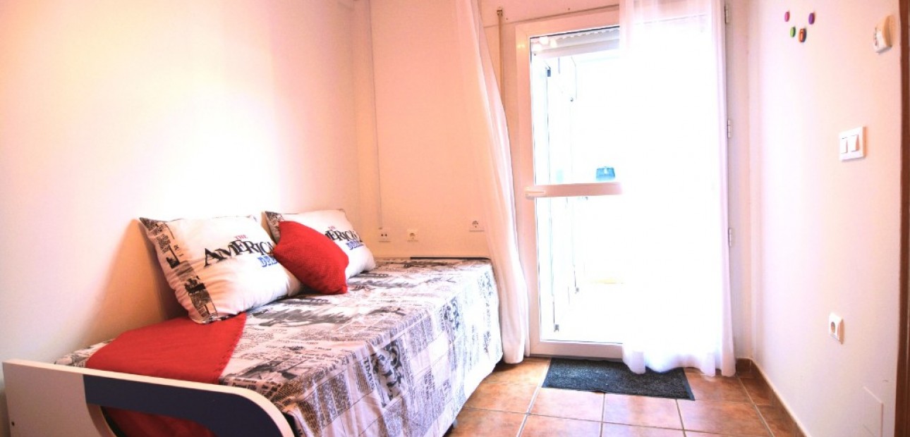 Venta - Apartamento / piso -
Dehesa de Campoamor