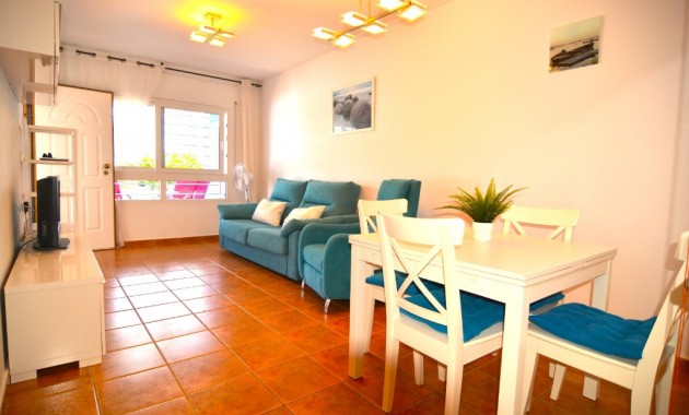 Venta - Apartamento / piso -
Dehesa de Campoamor