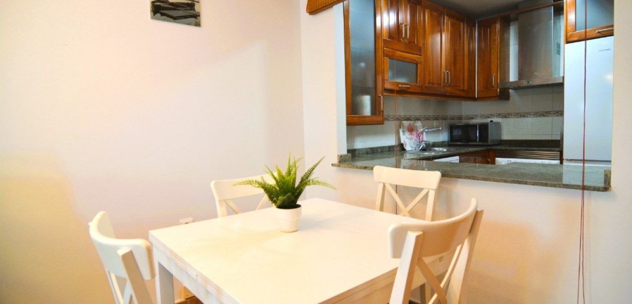 Venta - Apartamento / piso -
Dehesa de Campoamor