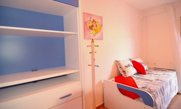 Venta - Apartamento / piso -
Dehesa de Campoamor