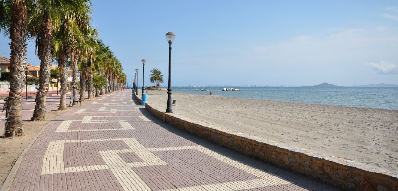 Nueva construcción  - Villa -
Los Alcazares