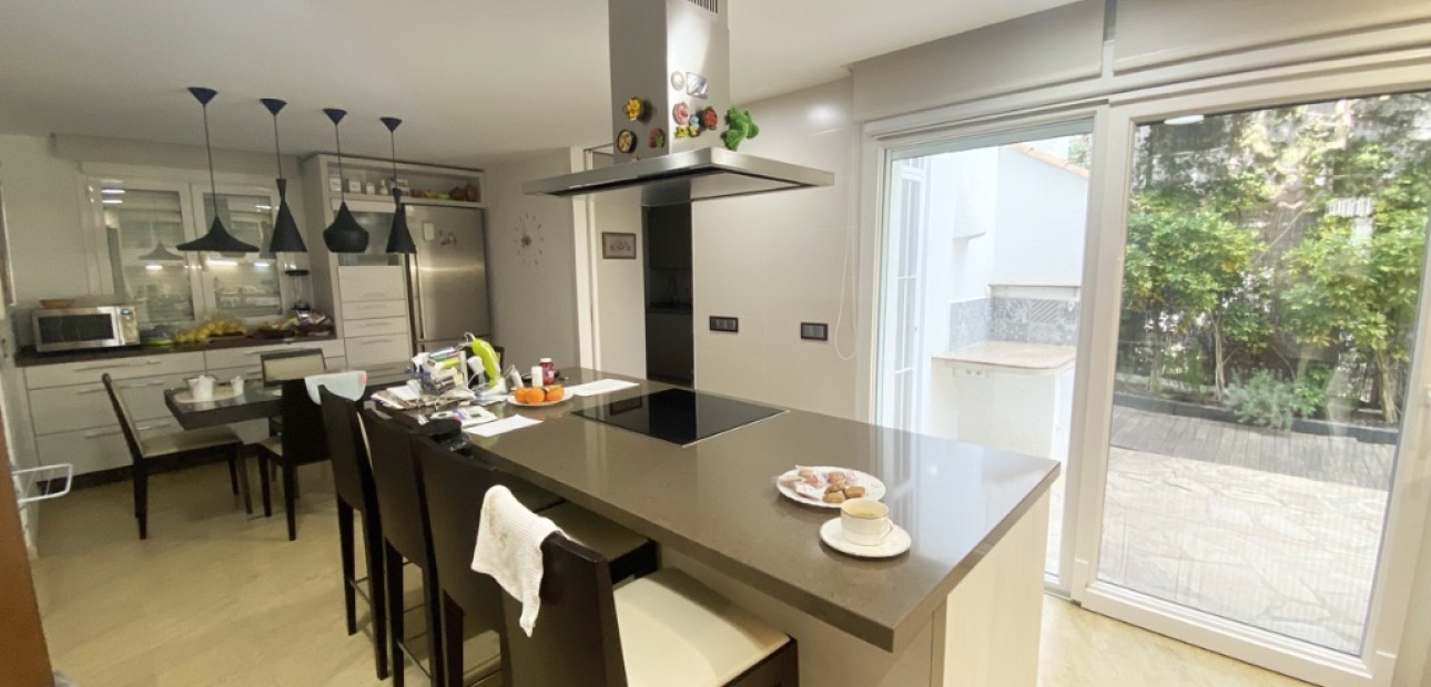 Herverkoop - Villa -
Dehesa de Campoamor