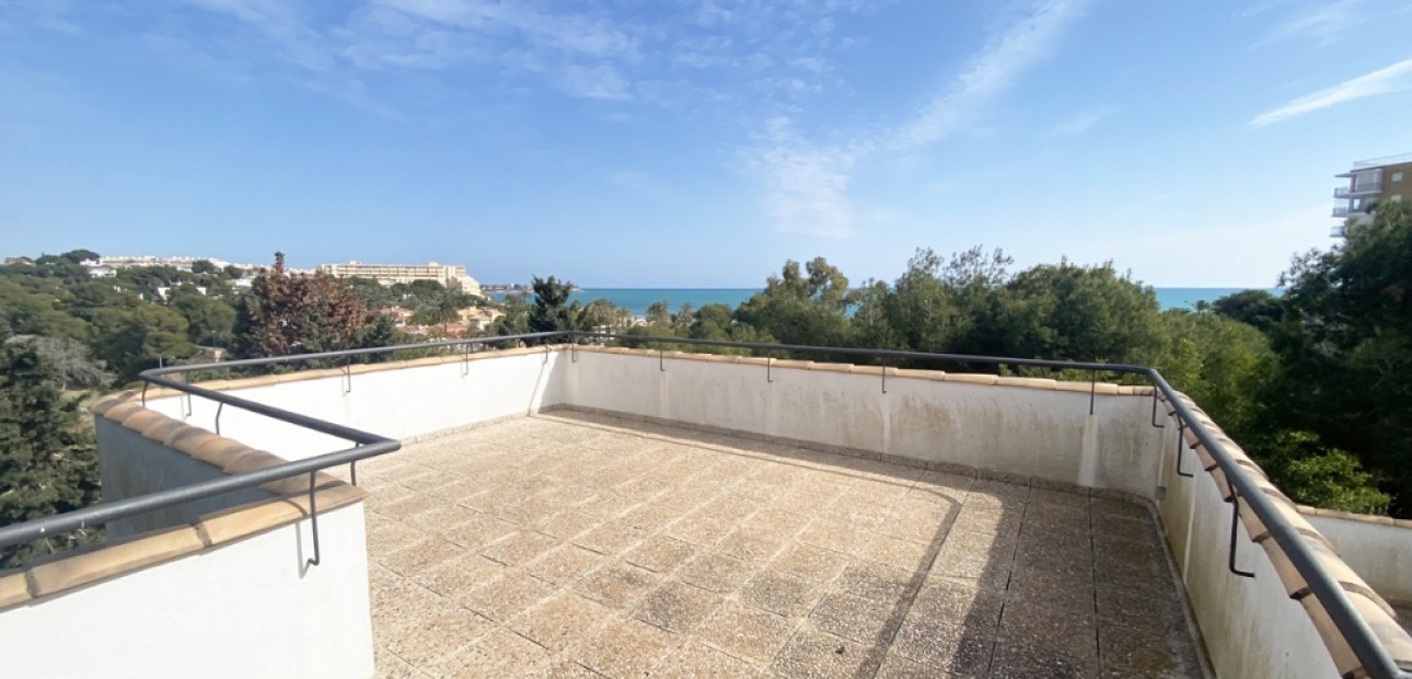 Herverkoop - Villa -
Dehesa de Campoamor