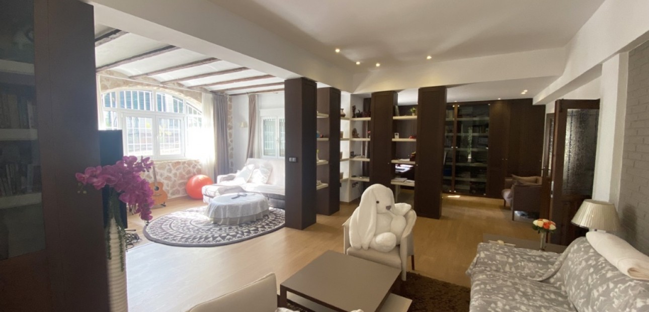 Herverkoop - Villa -
Dehesa de Campoamor