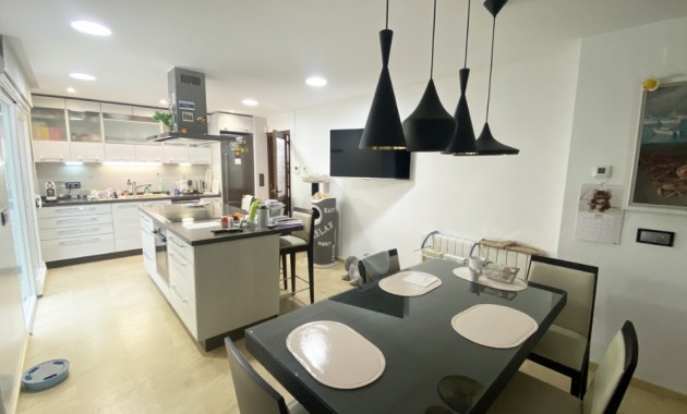 Herverkoop - Villa -
Dehesa de Campoamor