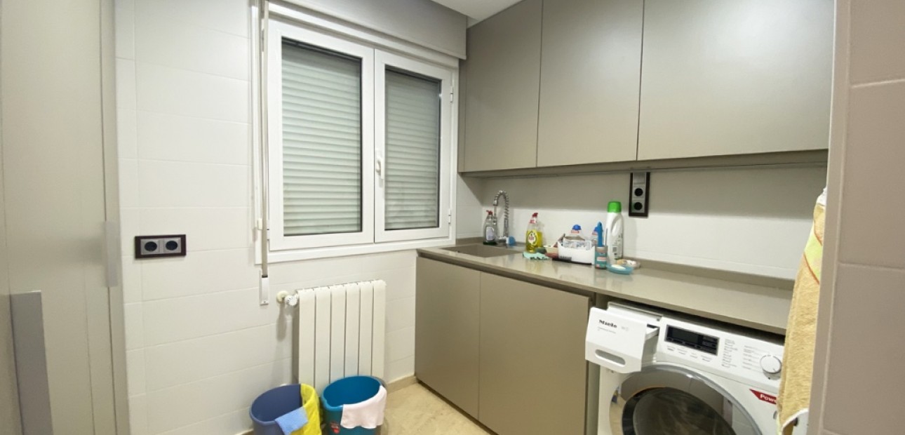 Herverkoop - Villa -
Dehesa de Campoamor