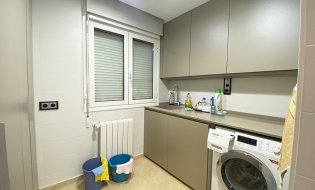 Herverkoop - Villa -
Dehesa de Campoamor