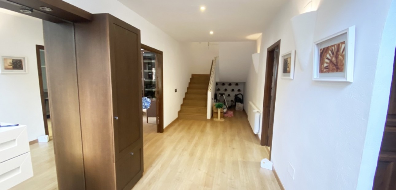 Herverkoop - Villa -
Dehesa de Campoamor