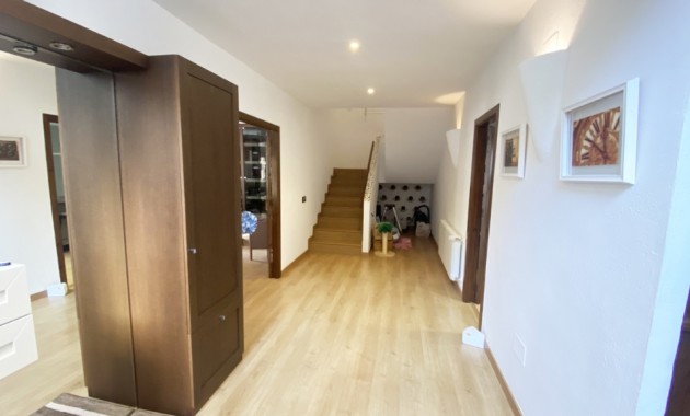 Herverkoop - Villa -
Dehesa de Campoamor