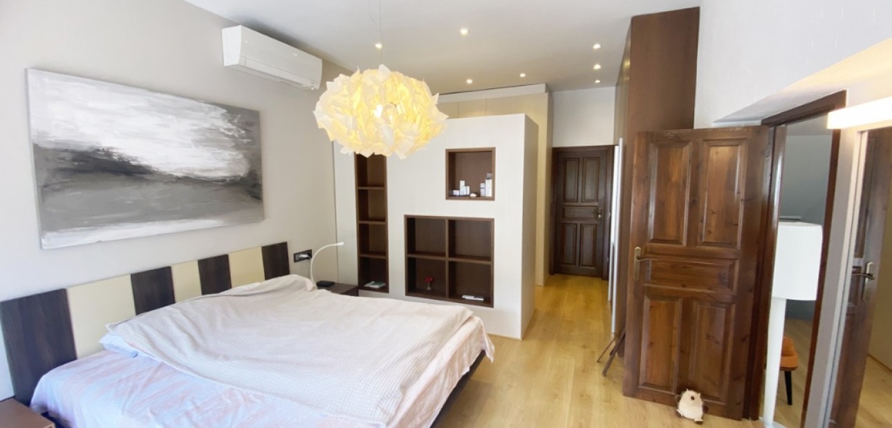 Herverkoop - Villa -
Dehesa de Campoamor