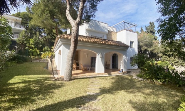 Herverkoop - Villa -
Dehesa de Campoamor