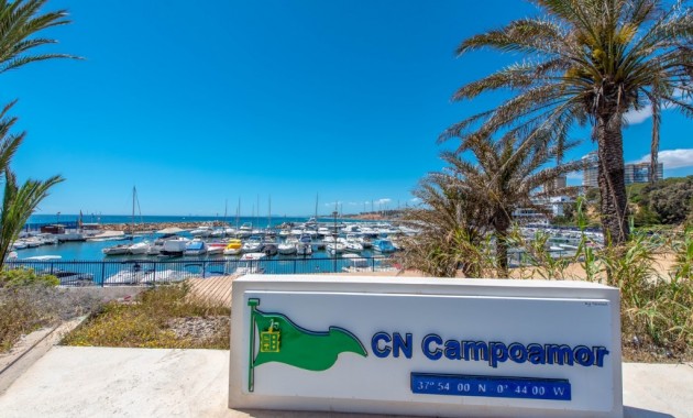 Herverkoop - Villa -
Dehesa de Campoamor