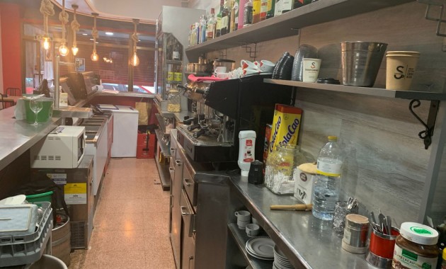 Venta - Comercial -
Alicante