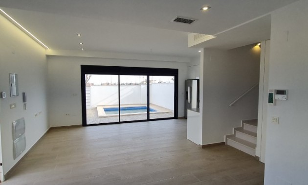 Nueva construcción  - Villa -
La Zenia