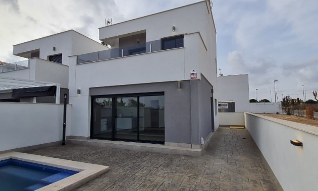 Nueva construcción  - Villa -
La Zenia