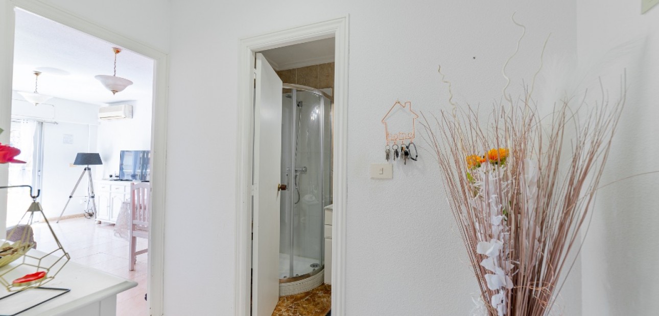 Venta - Apartamento / piso -
Punta Prima