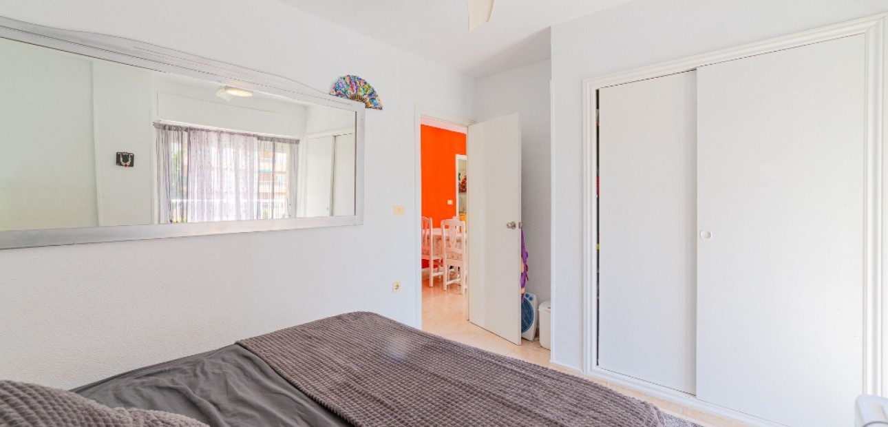 Venta - Apartamento / piso -
Punta Prima