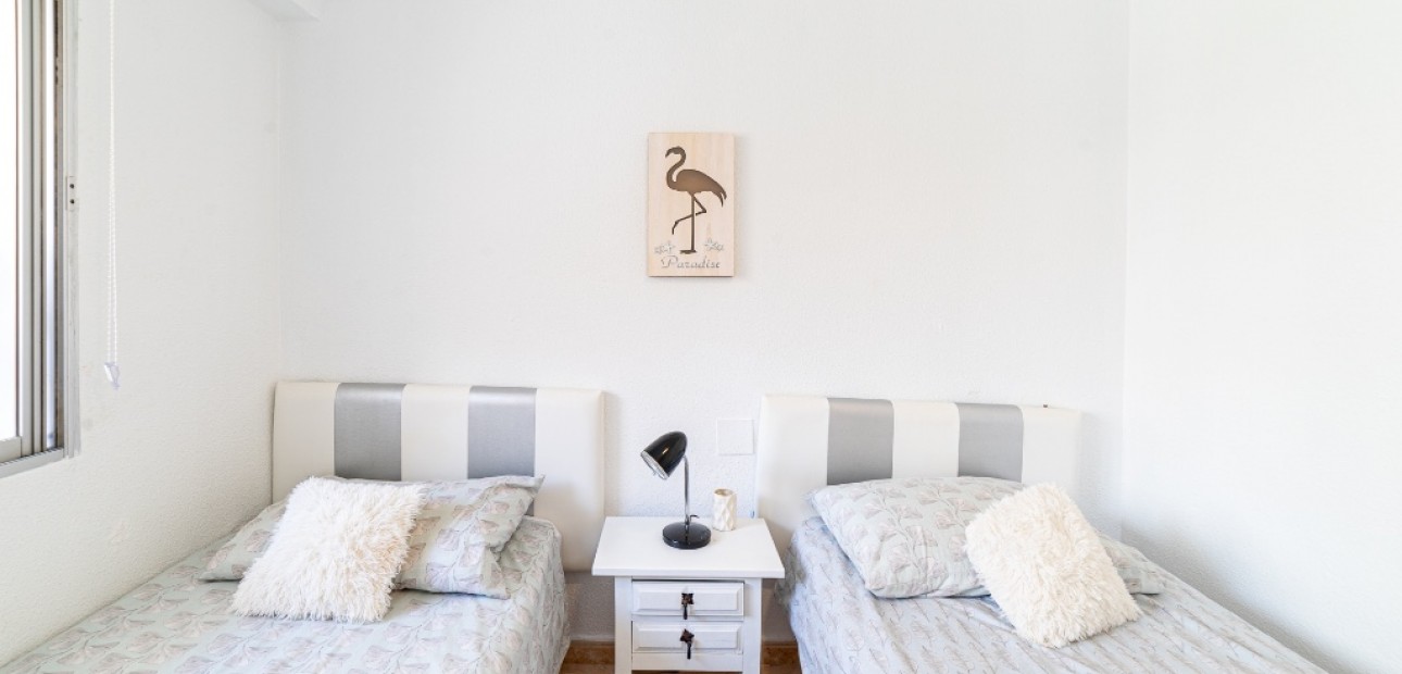 Venta - Apartamento / piso -
Punta Prima