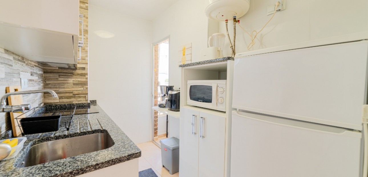 Venta - Apartamento / piso -
Punta Prima