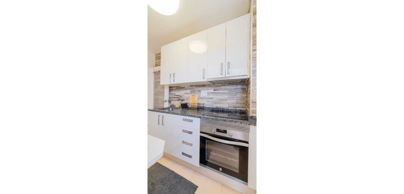 Venta - Apartamento / piso -
Punta Prima