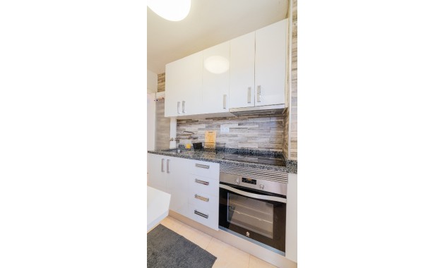 Venta - Apartamento / piso -
Punta Prima