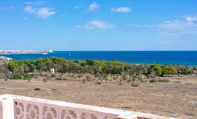 Venta - Apartamento / piso -
Punta Prima