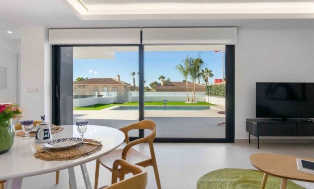 Nueva construcción  - Villa -
Rojales